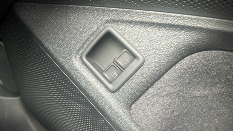 Volkswagen Passat 1.5 TSI eHybrid R-Line 5dr DSG Estate